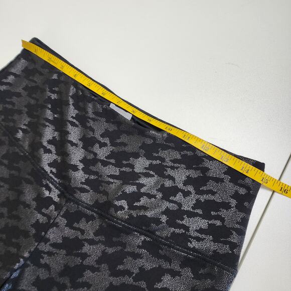 Chicos Zenergy Womens So Slimming Leggings Size Medium Black Houndstooth Foil - Picture 10 of 12